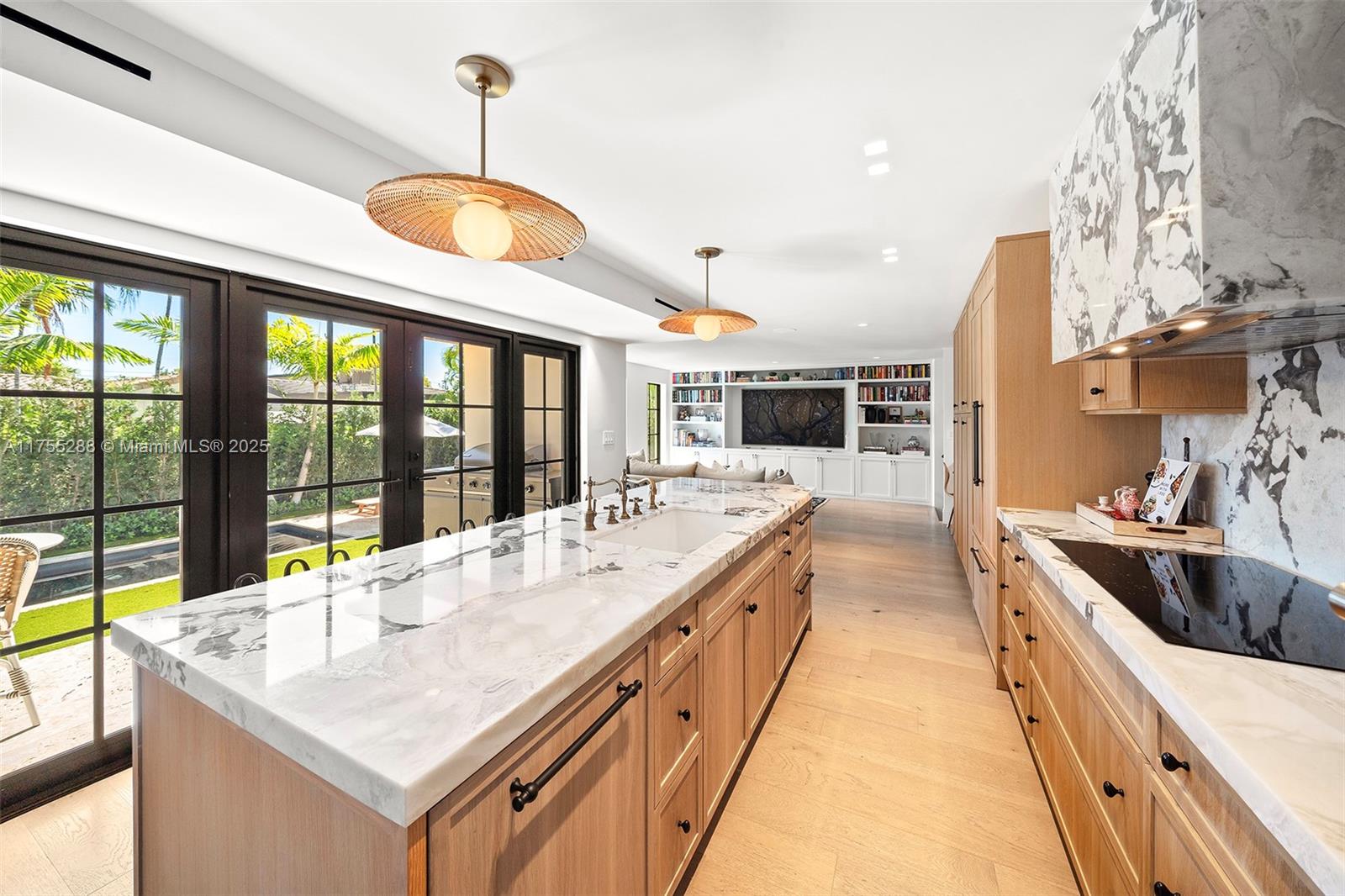 8951 Hawthorne Ave, Surfside, Florida image 20