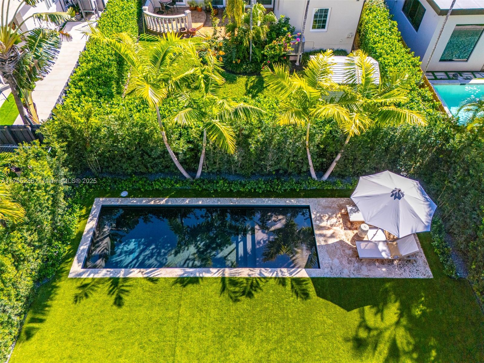 8951 Hawthorne Ave, Surfside, Florida image 46