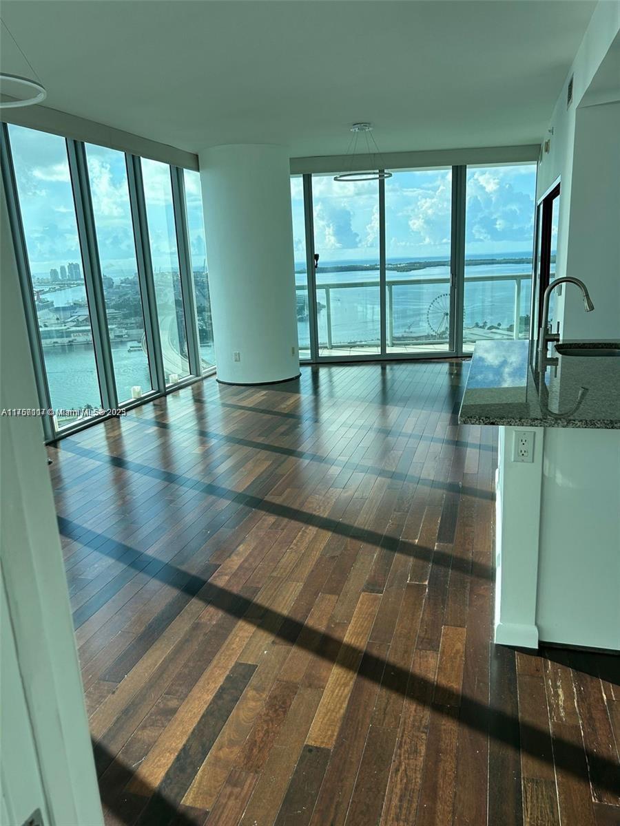 888 Biscayne Blvd #3508, Miami FL 33132
