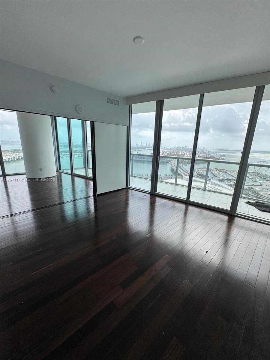 888 Biscayne Blvd #3508, Miami FL 33132
