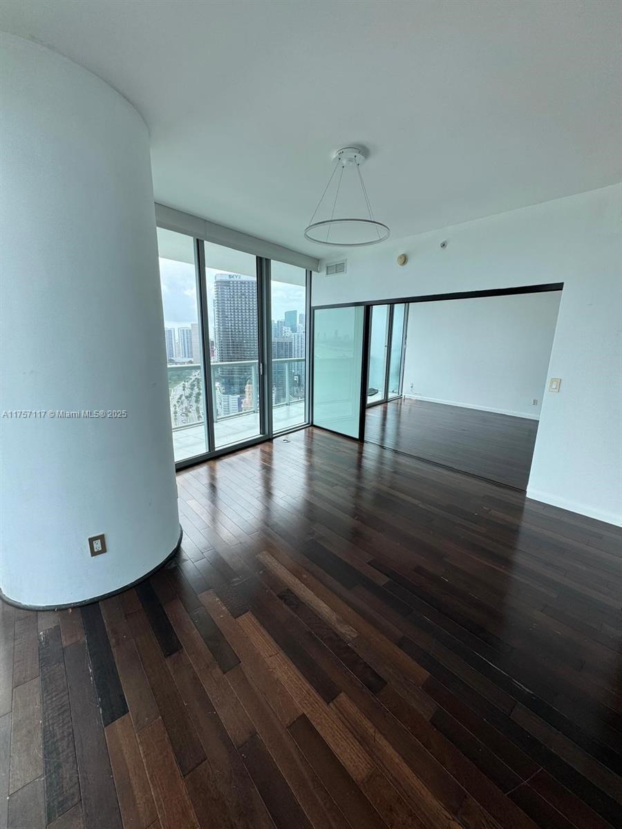 888 Biscayne Blvd #3508, Miami FL 33132