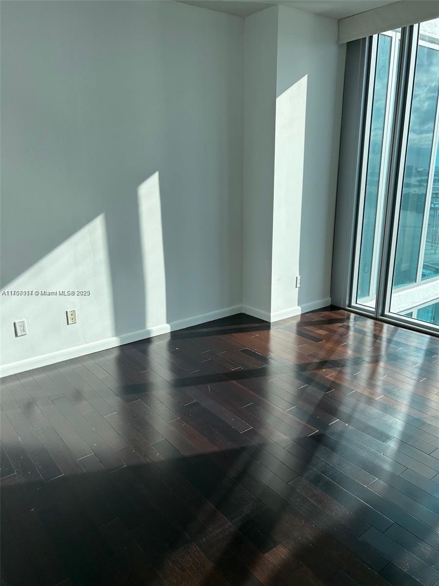 888 Biscayne Blvd #3508, Miami FL 33132