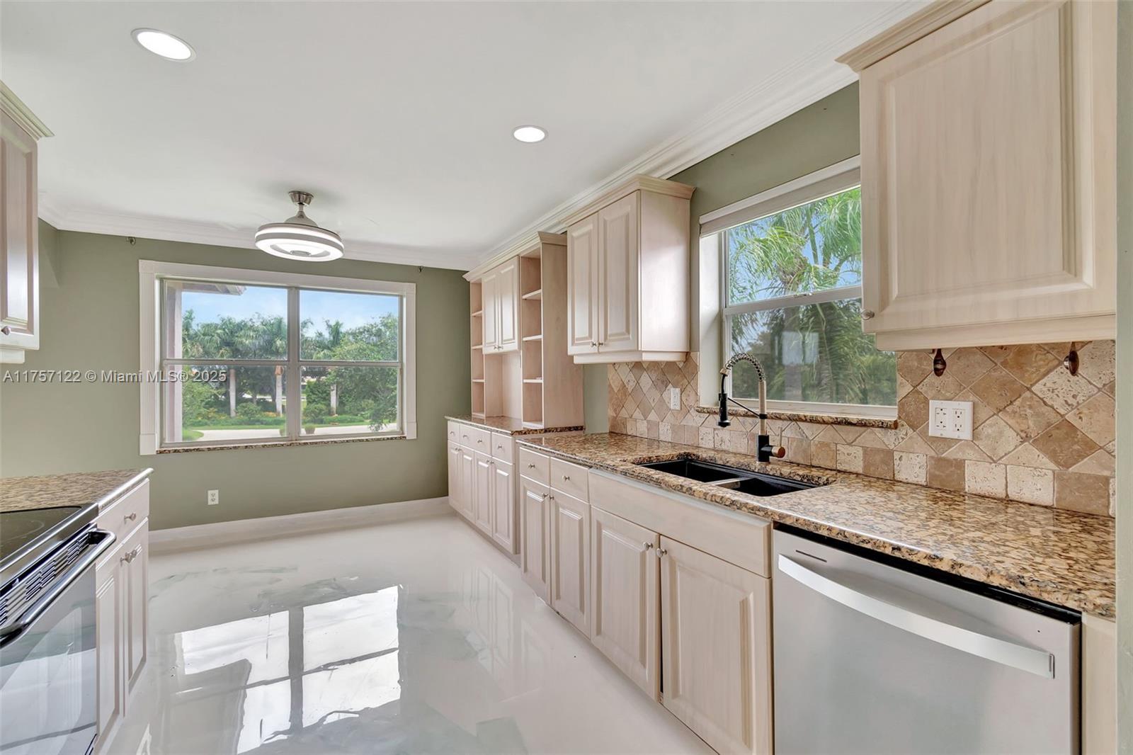 8018 Aberdeen Dr #202, Boynton Beach, Florida image 36
