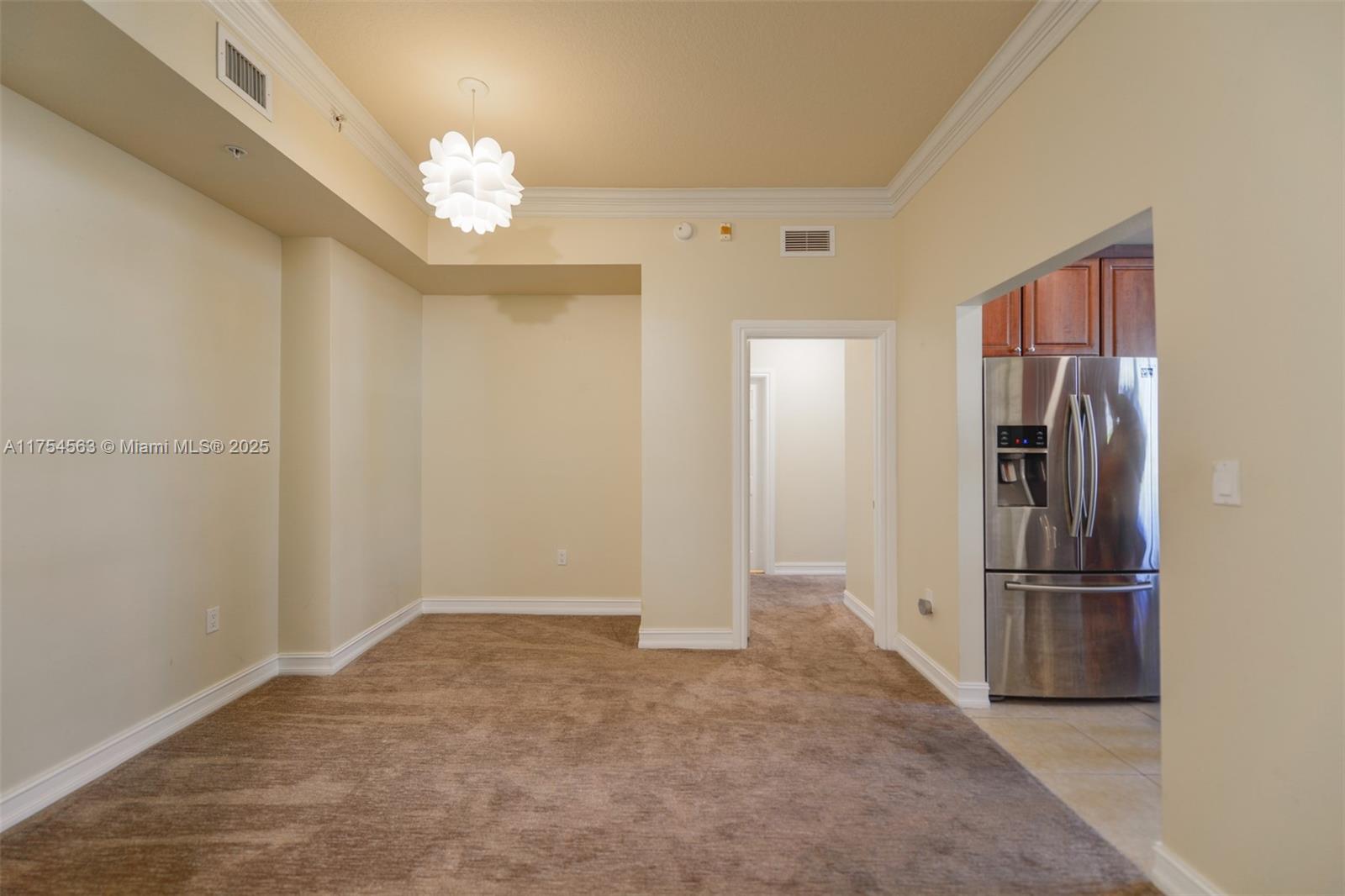 3001 NE 185th St #209, Aventura FL 33180