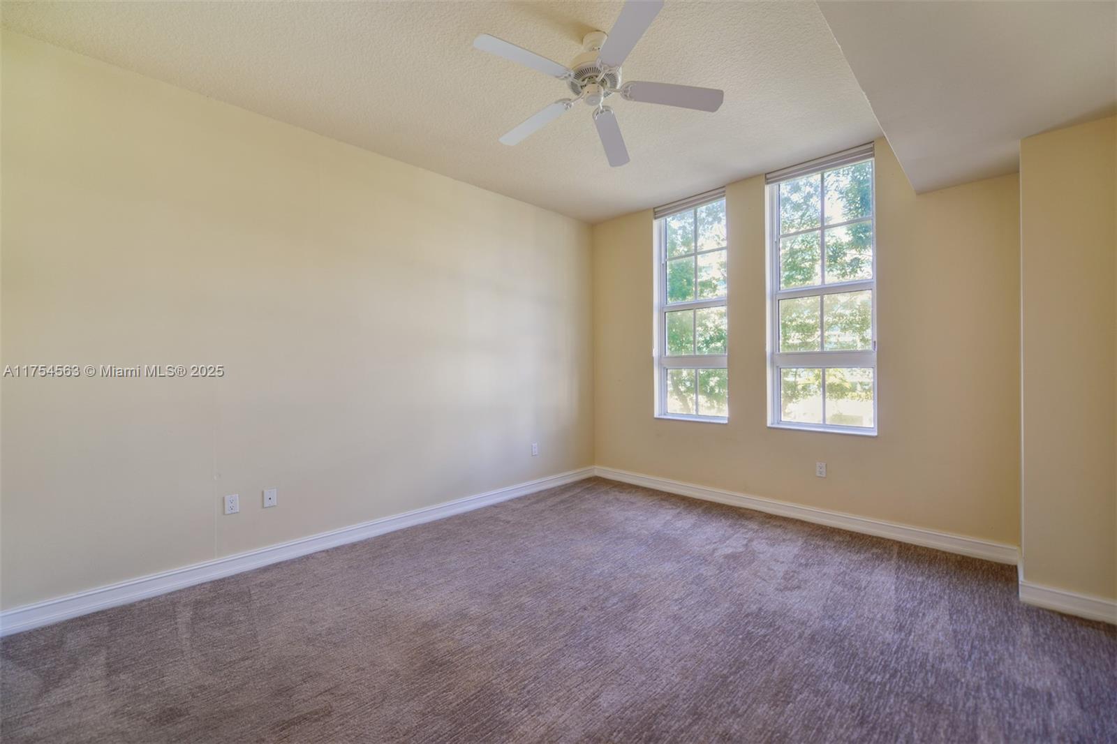 3001 NE 185th St #209, Aventura, Florida image 23