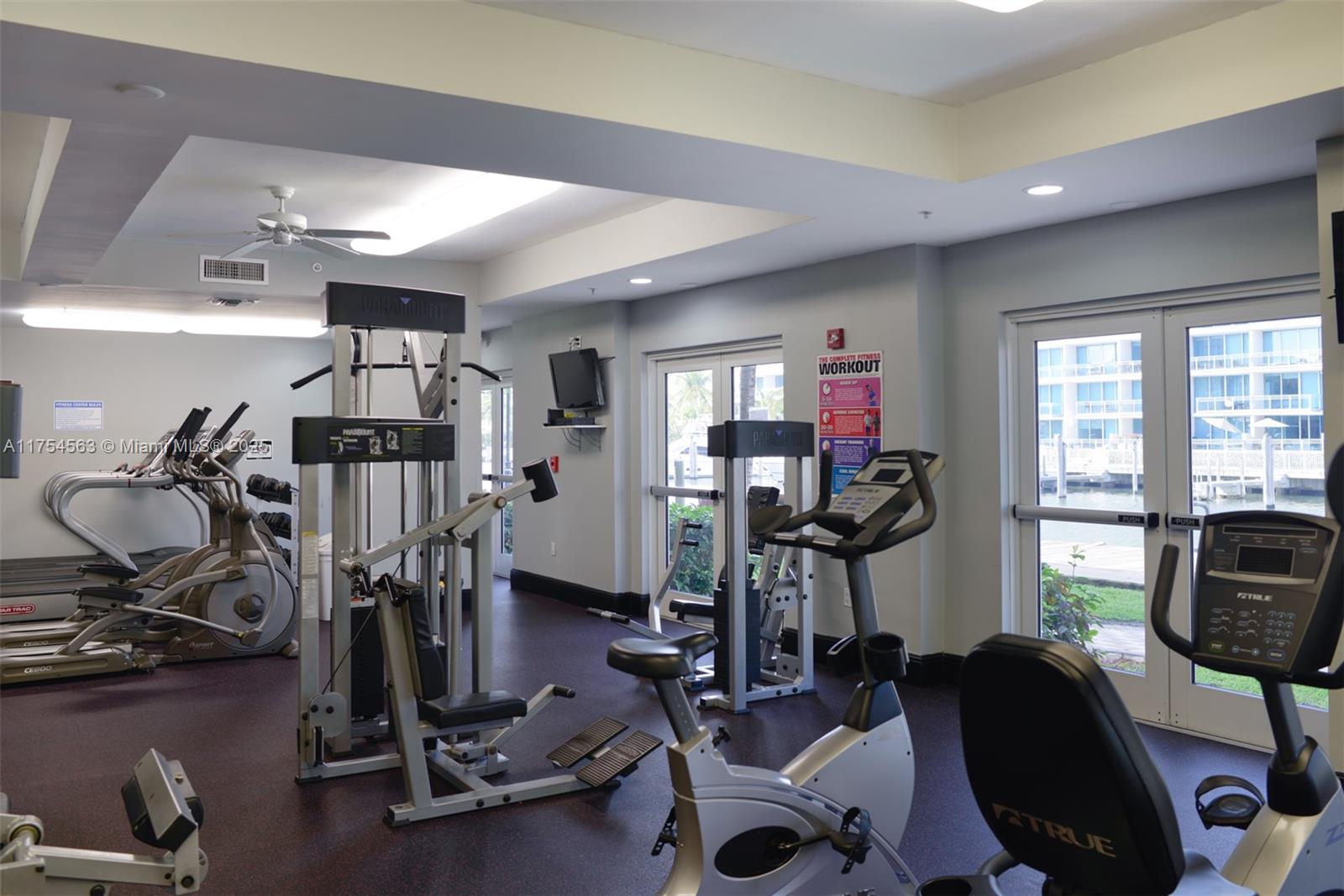 3001 NE 185th St #209, Aventura, Florida image 38