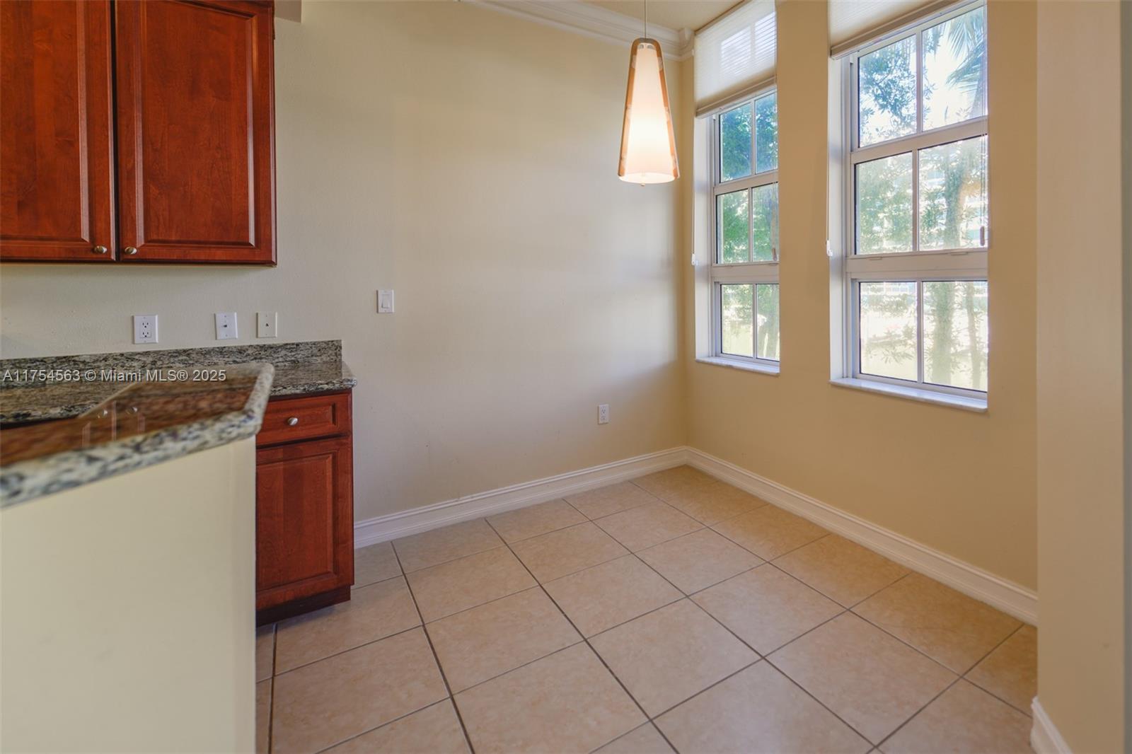 3001 NE 185th St #209, Aventura FL 33180