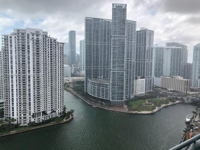 325 S Biscayne Blvd #3117, Miami FL 33131