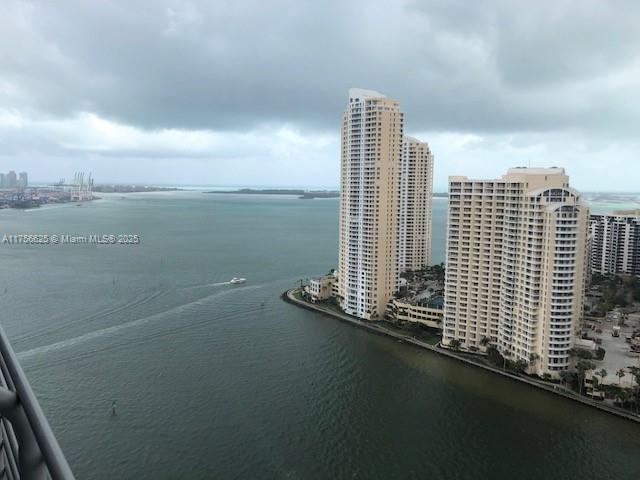 325 S Biscayne Blvd #3117, Miami FL 33131