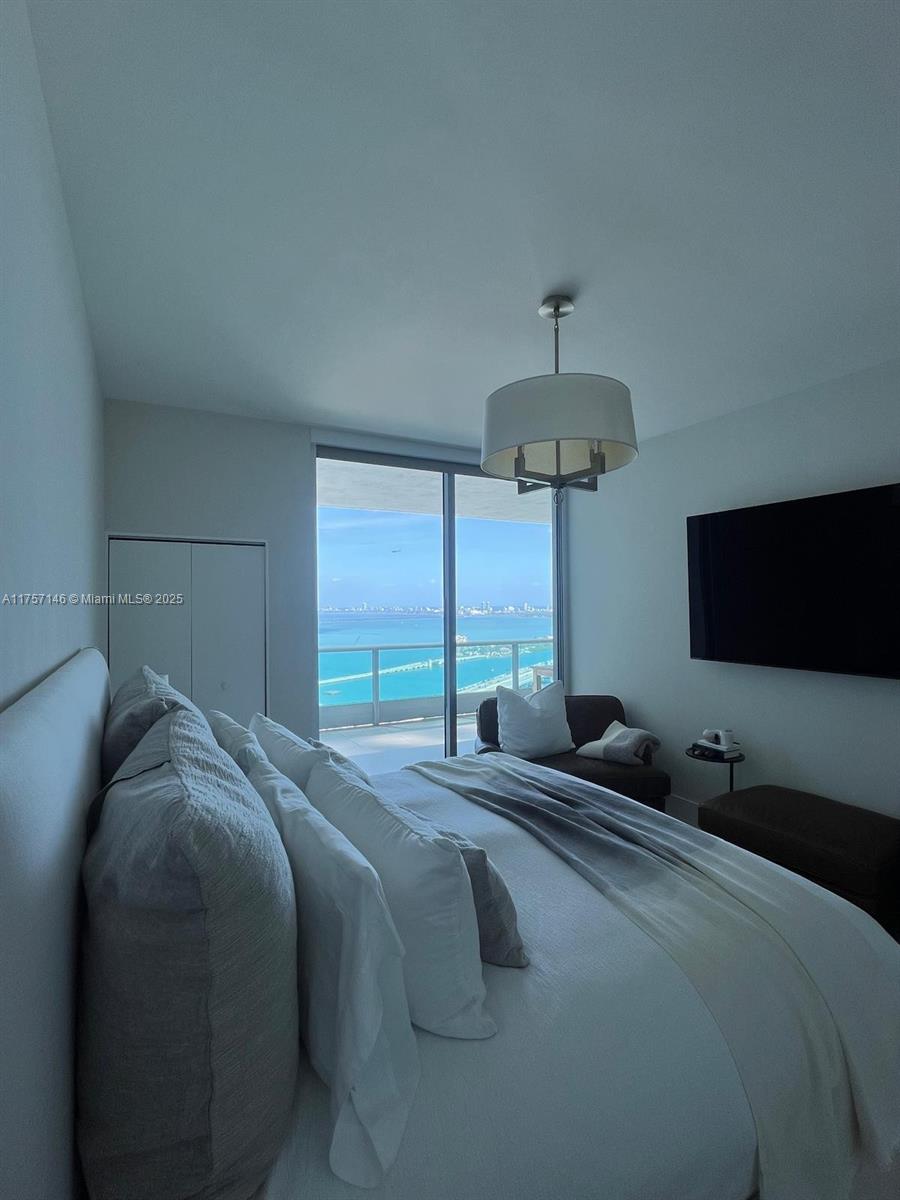 900 Biscayne Blvd #4108, Miami FL 33132