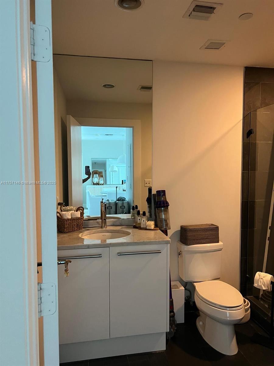 900 Biscayne Blvd #4108, Miami FL 33132