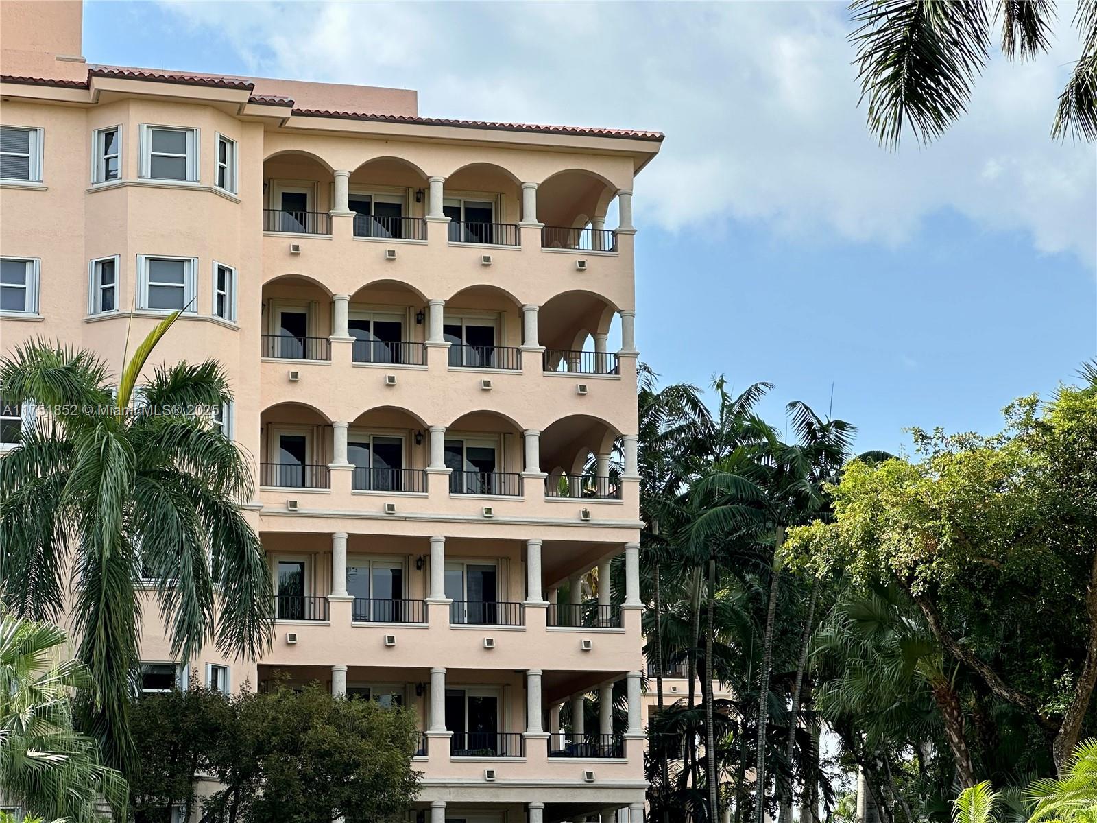13633 Deering Bay Dr #256, Coral Gables, Florida image 37