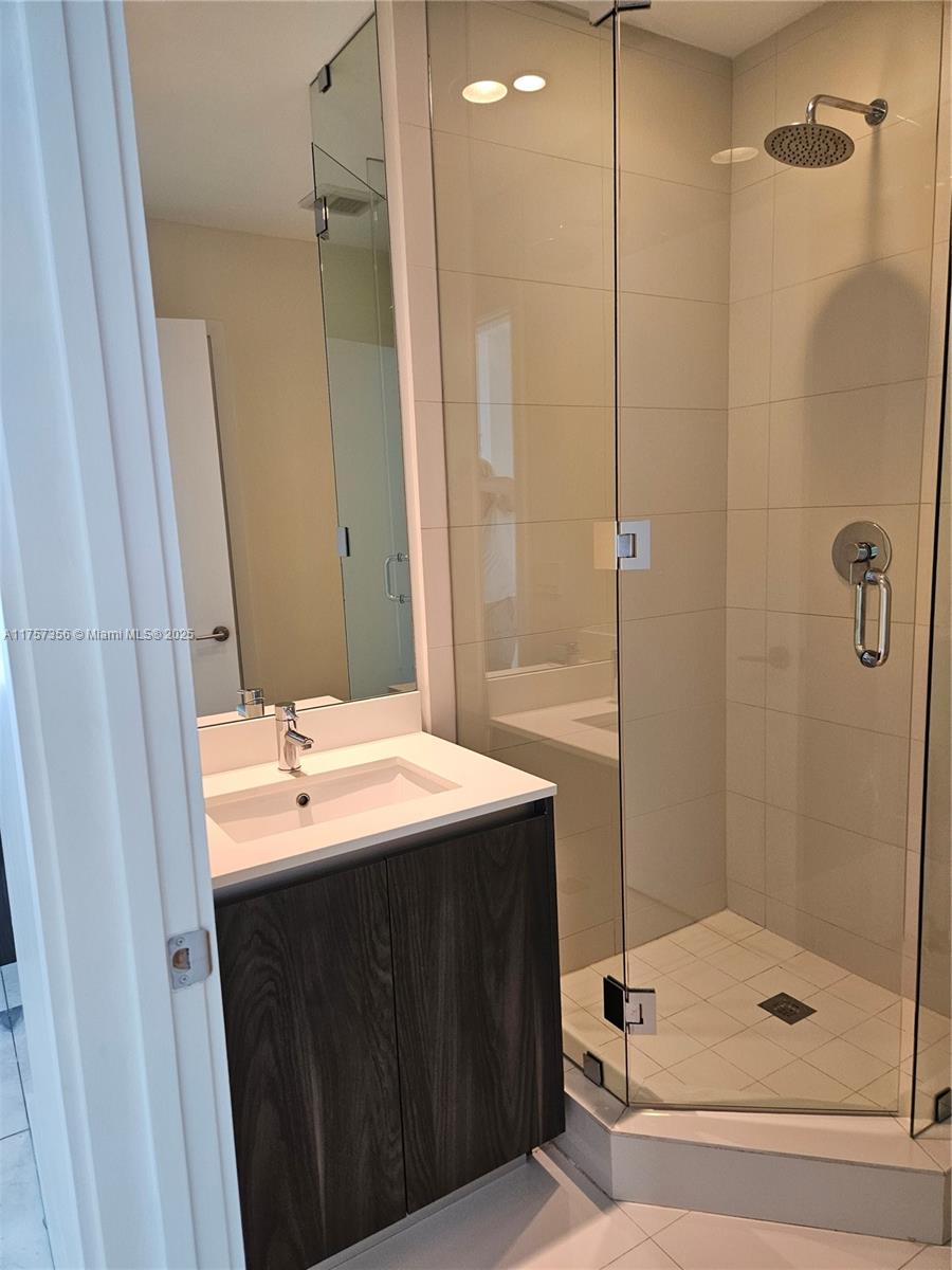480 NE 31st St #2706, Miami FL 33137
