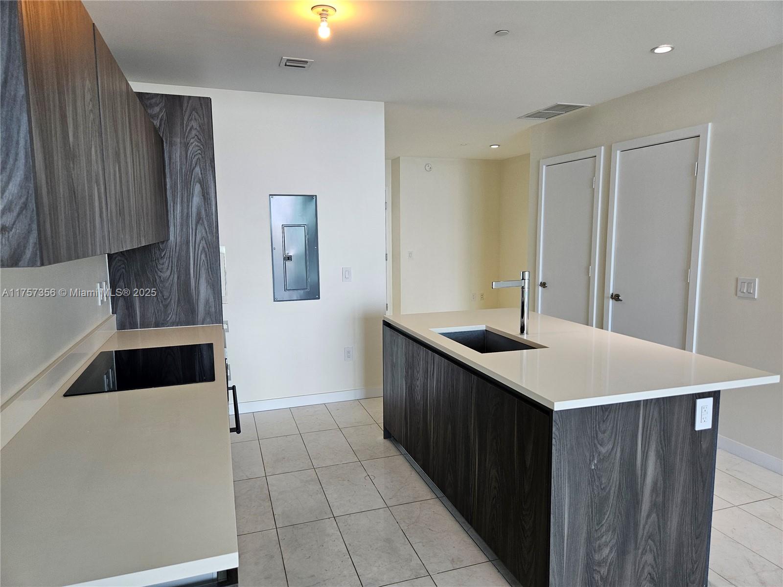 480 NE 31st St #2706, Miami FL 33137