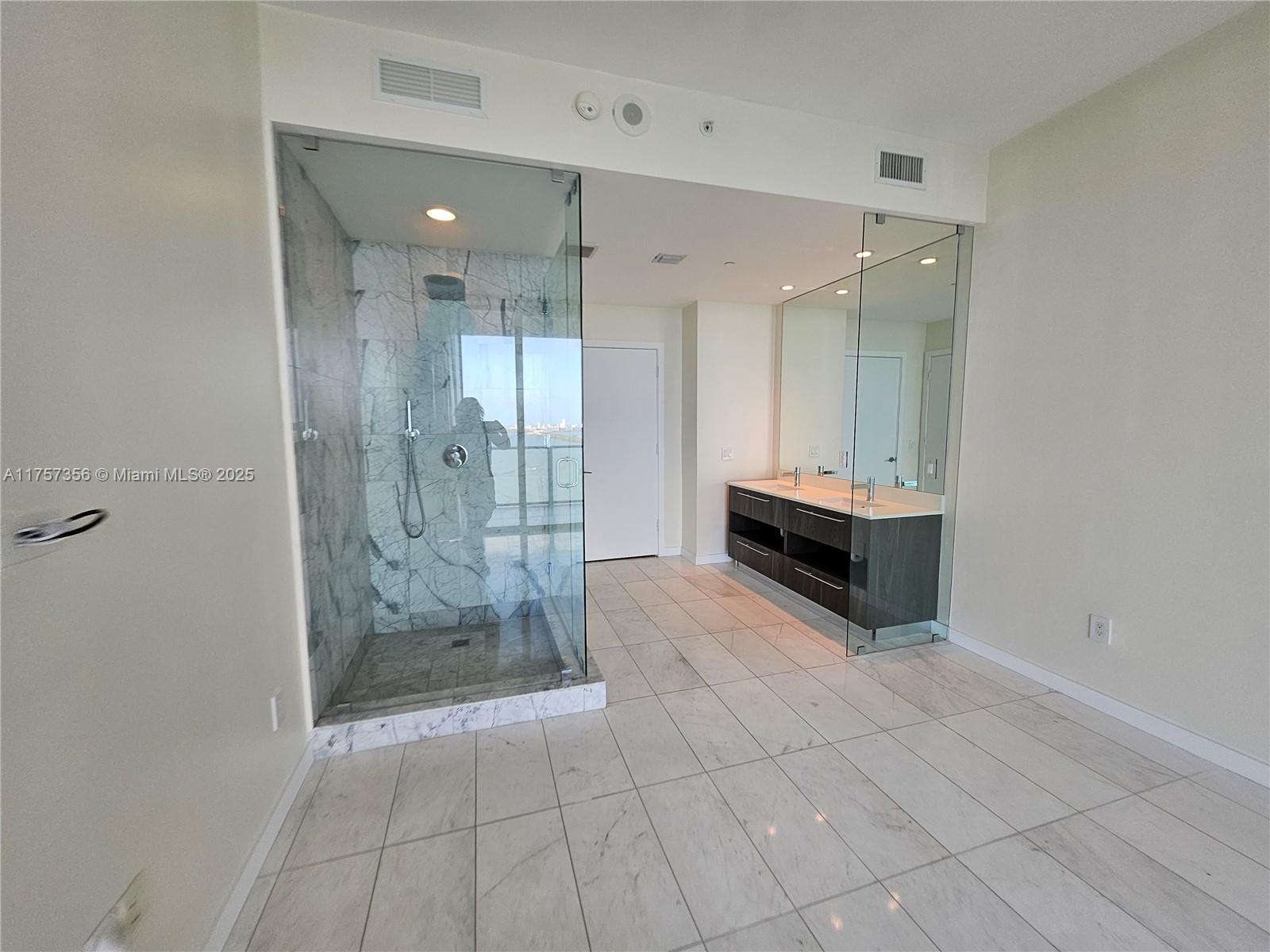 480 NE 31st St #2706, Miami FL 33137