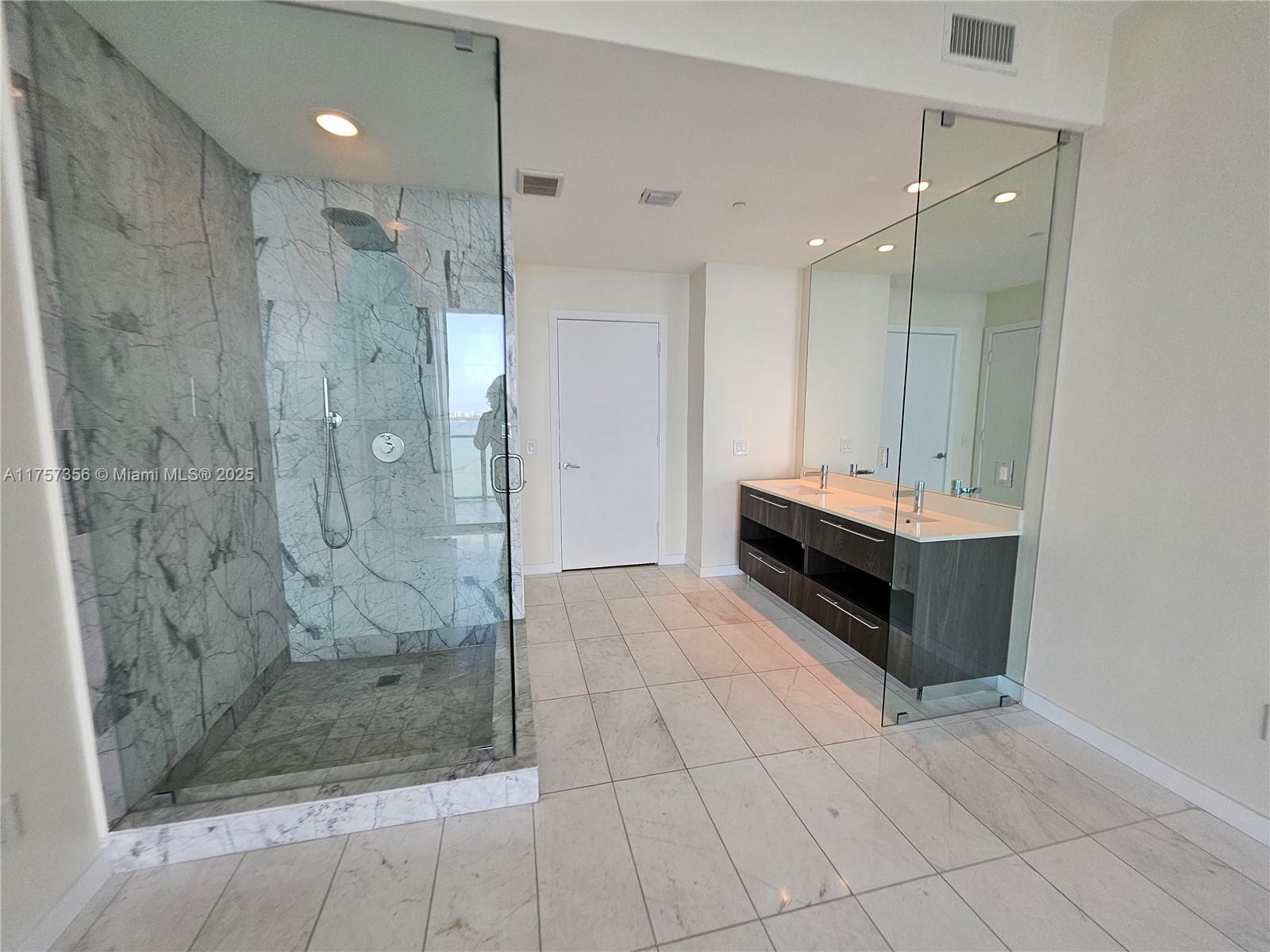 480 NE 31st St #2706, Miami FL 33137