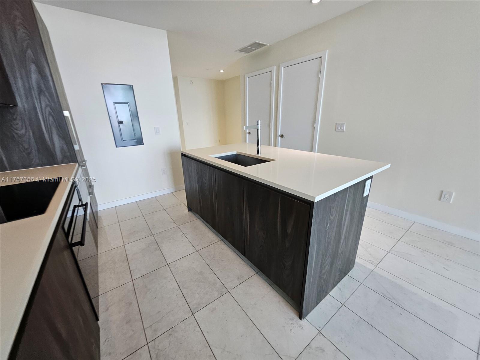 480 NE 31st St #2706, Miami FL 33137