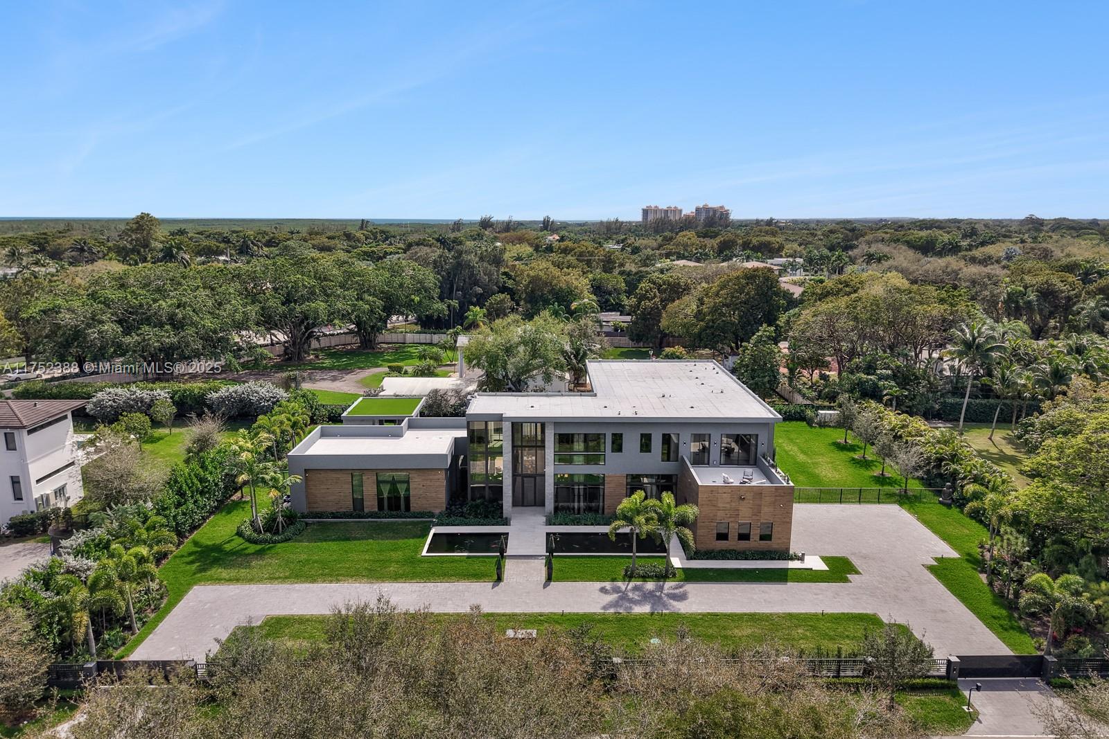 5900 129th Ter Pinecrest, FL 33156