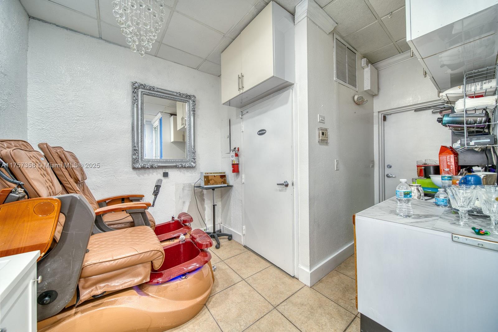 Beauty Salon For Sale 0N Sunset Blvd