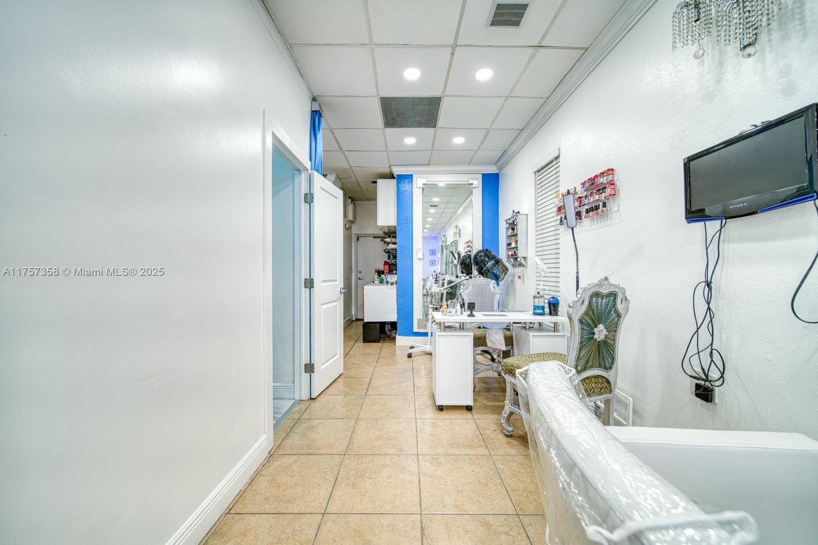 Beauty Salon For Sale 0N Sunset Blvd