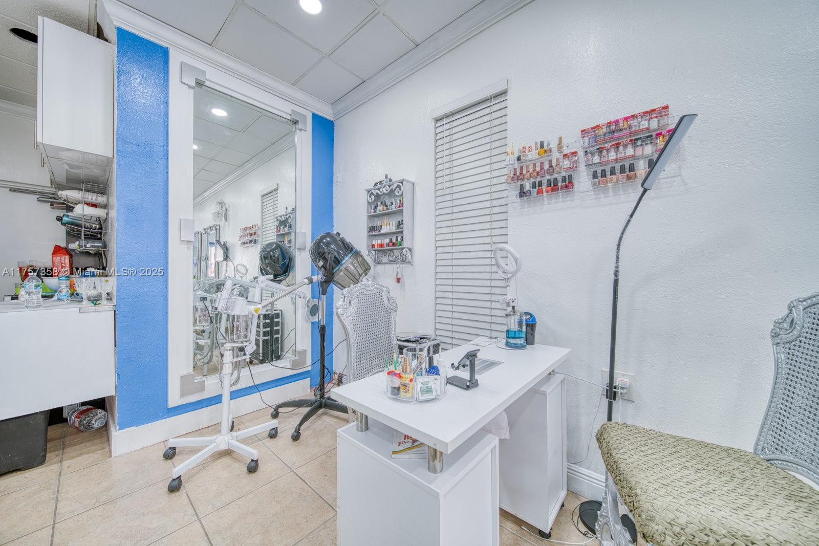 Beauty Salon For Sale 0N Sunset Blvd