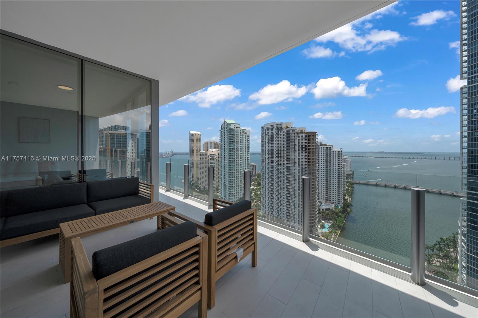 300 Biscayne Boulevard Way, Miami, Florida image 11