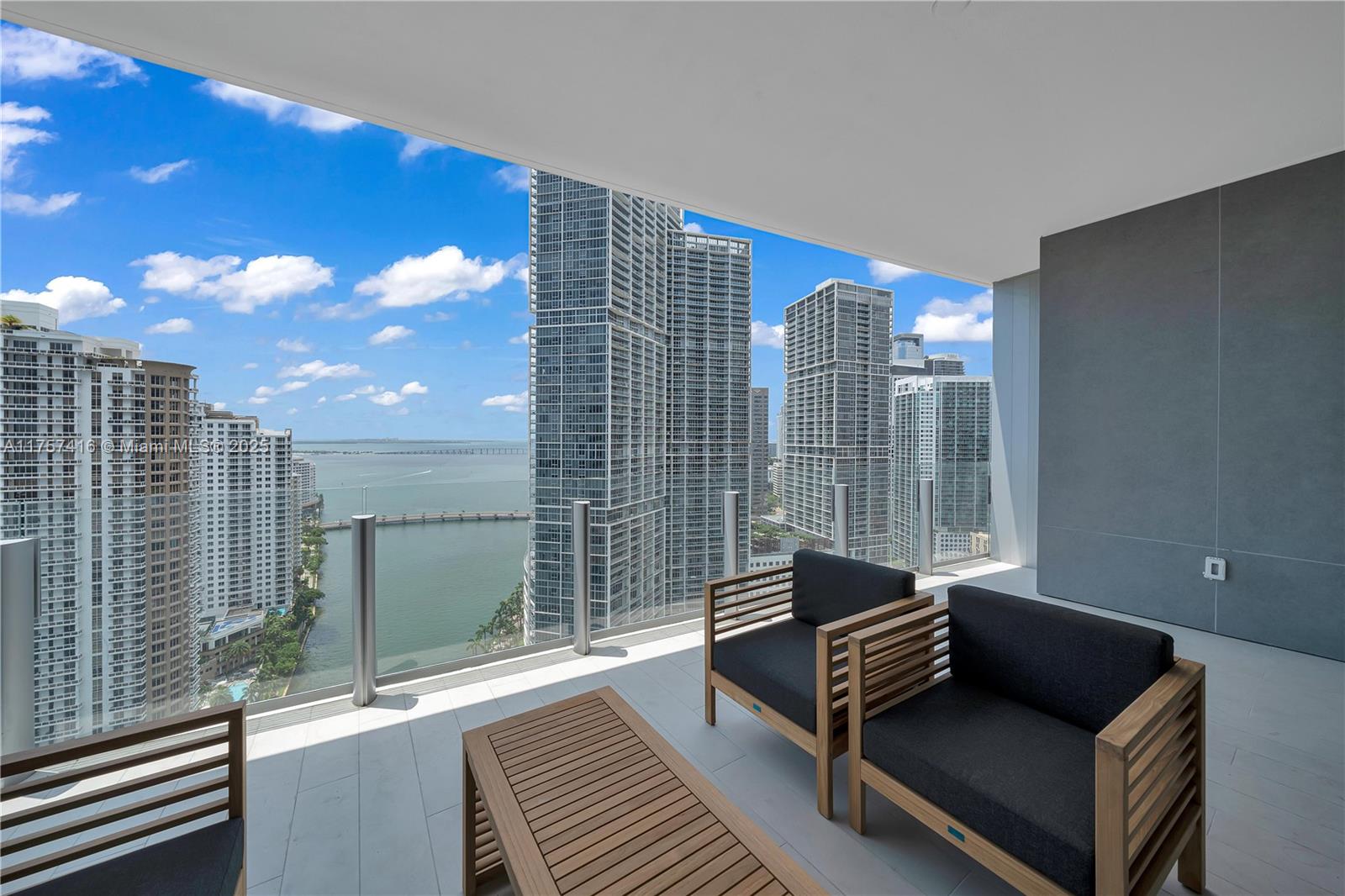 300 Biscayne Boulevard Way, Miami, Florida image 13