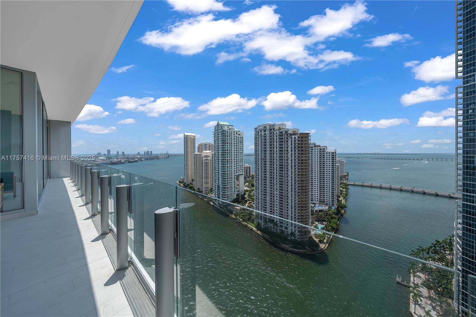 300 Biscayne Boulevard Way, Miami, Florida image 14