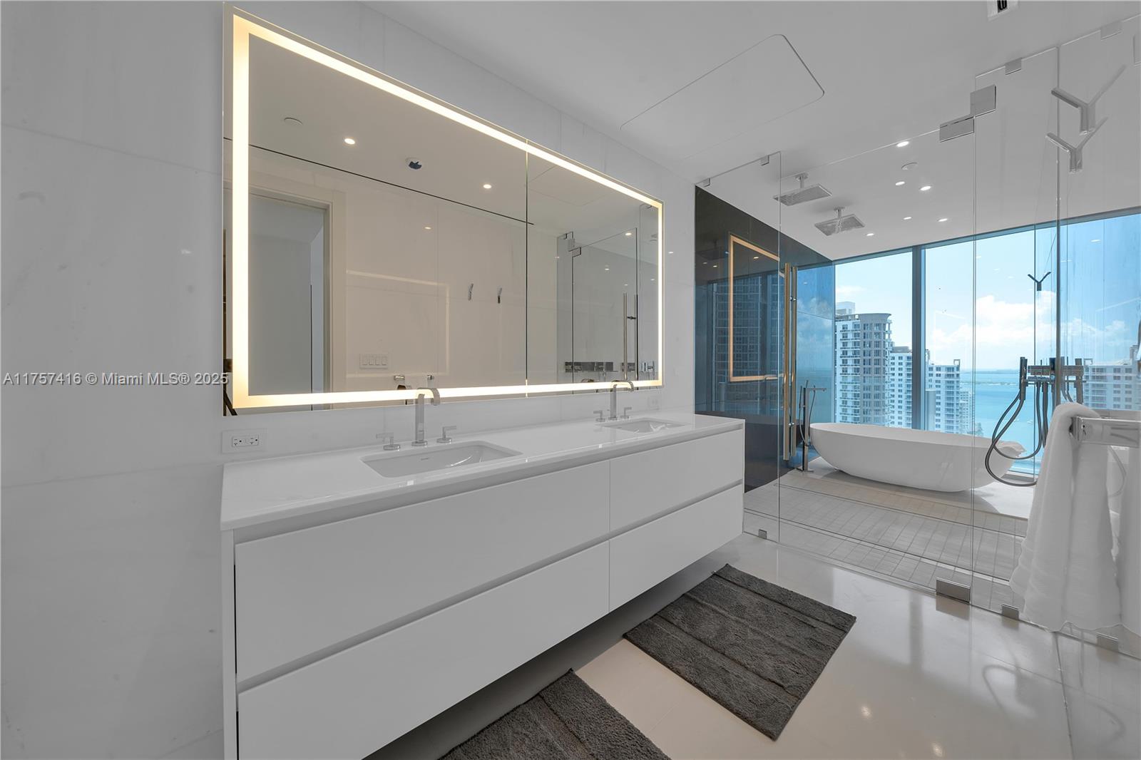 300 Biscayne Boulevard Way, Miami, Florida image 34