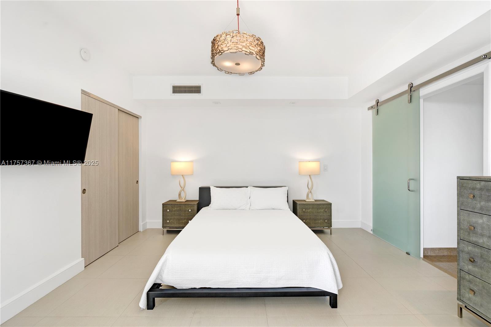 3737 Collins Ave #S-703, Miami Beach FL 33140