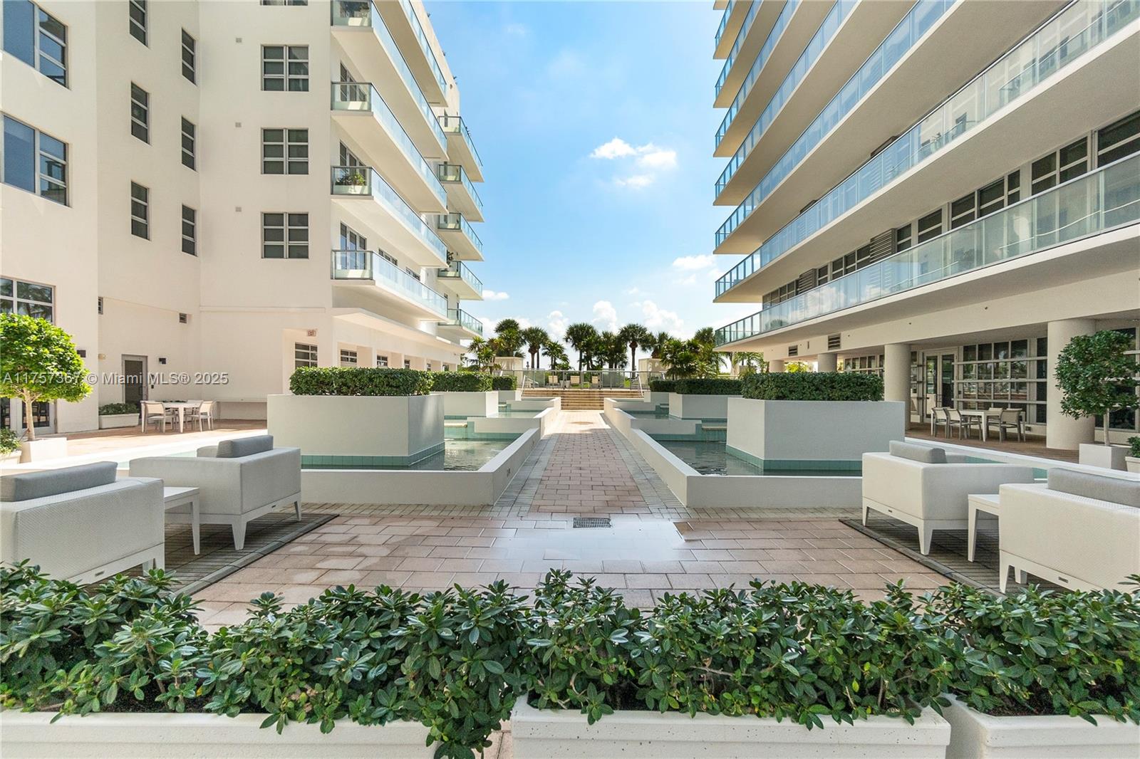 3737 Collins Ave #S-703, Miami Beach FL 33140