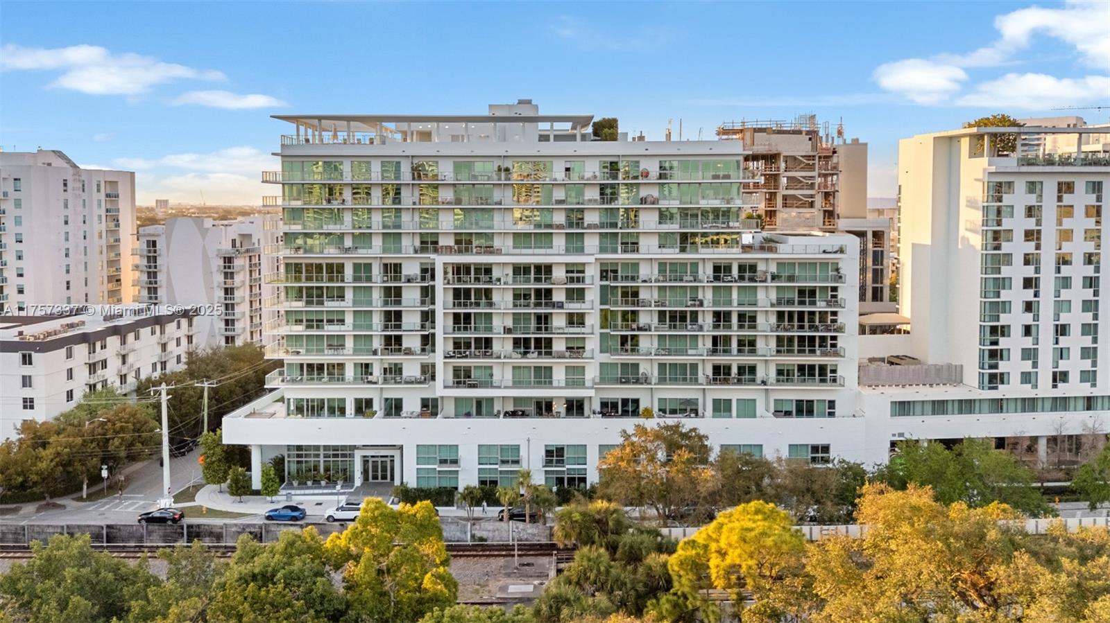 Condo for Sale in Miami, FL