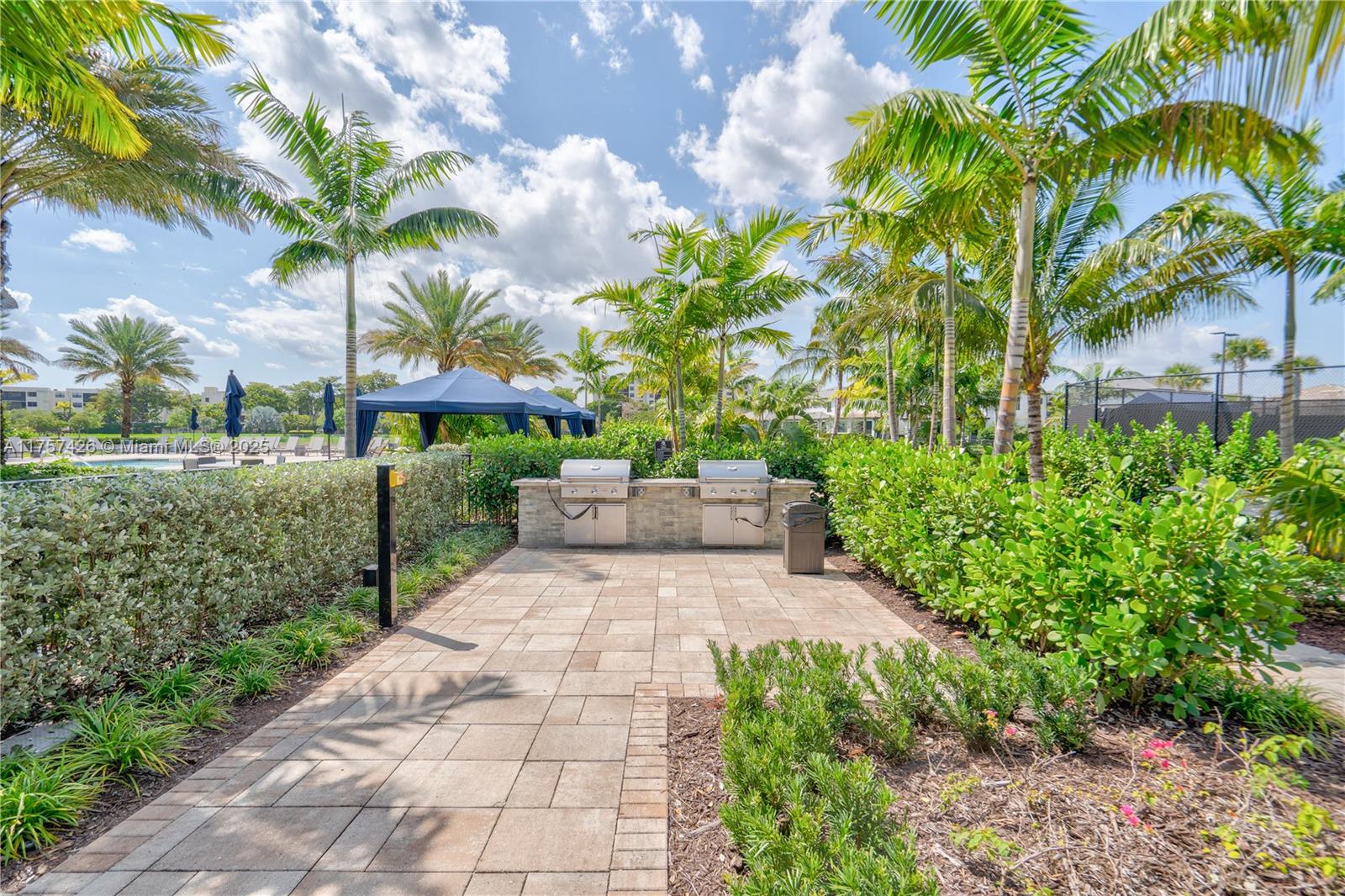 4461 Waterside Drive, Oakland Park, Florida image 27