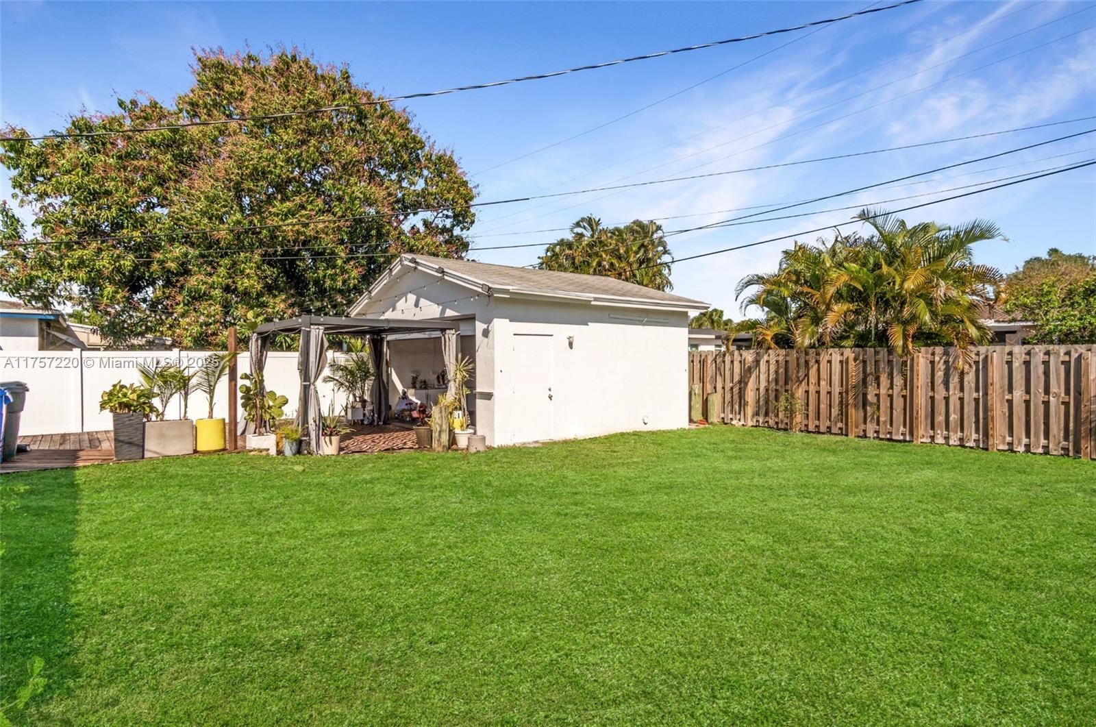 4730 NE 3rd Ave, Oakland Park, Florida image 32