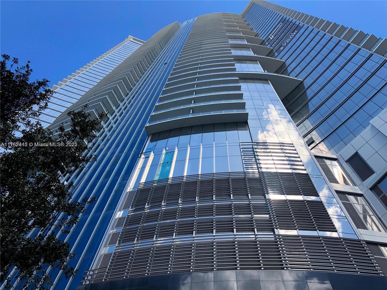 851 NE 1st Ave #905, Miami FL 33132