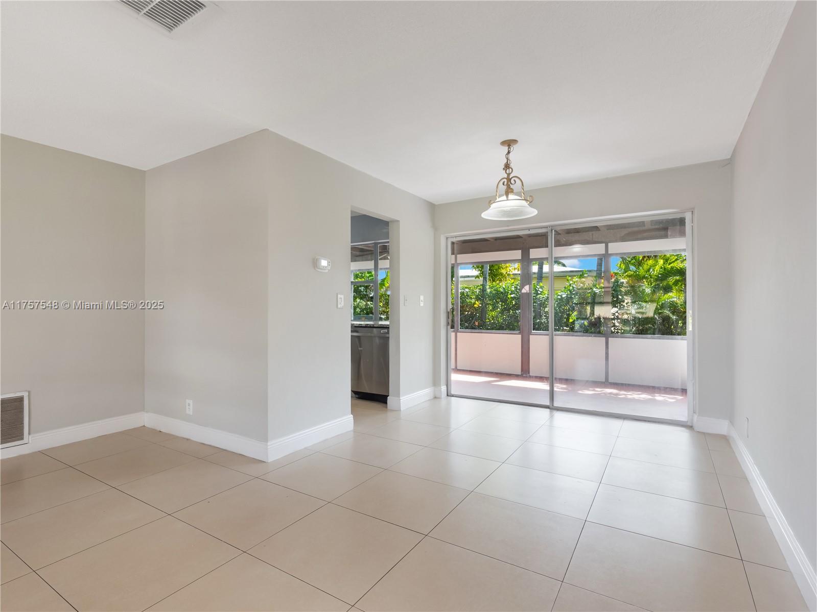 4938 NW 48th Ave, Tamarac, Florida image 16