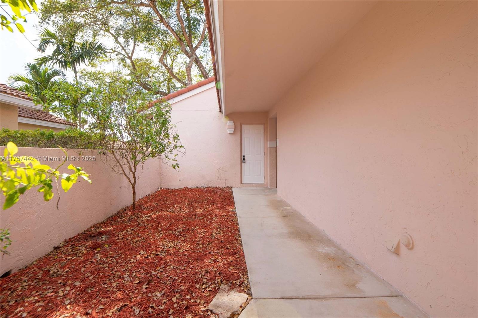 1251 Garden Rd, Weston, Florida image 22