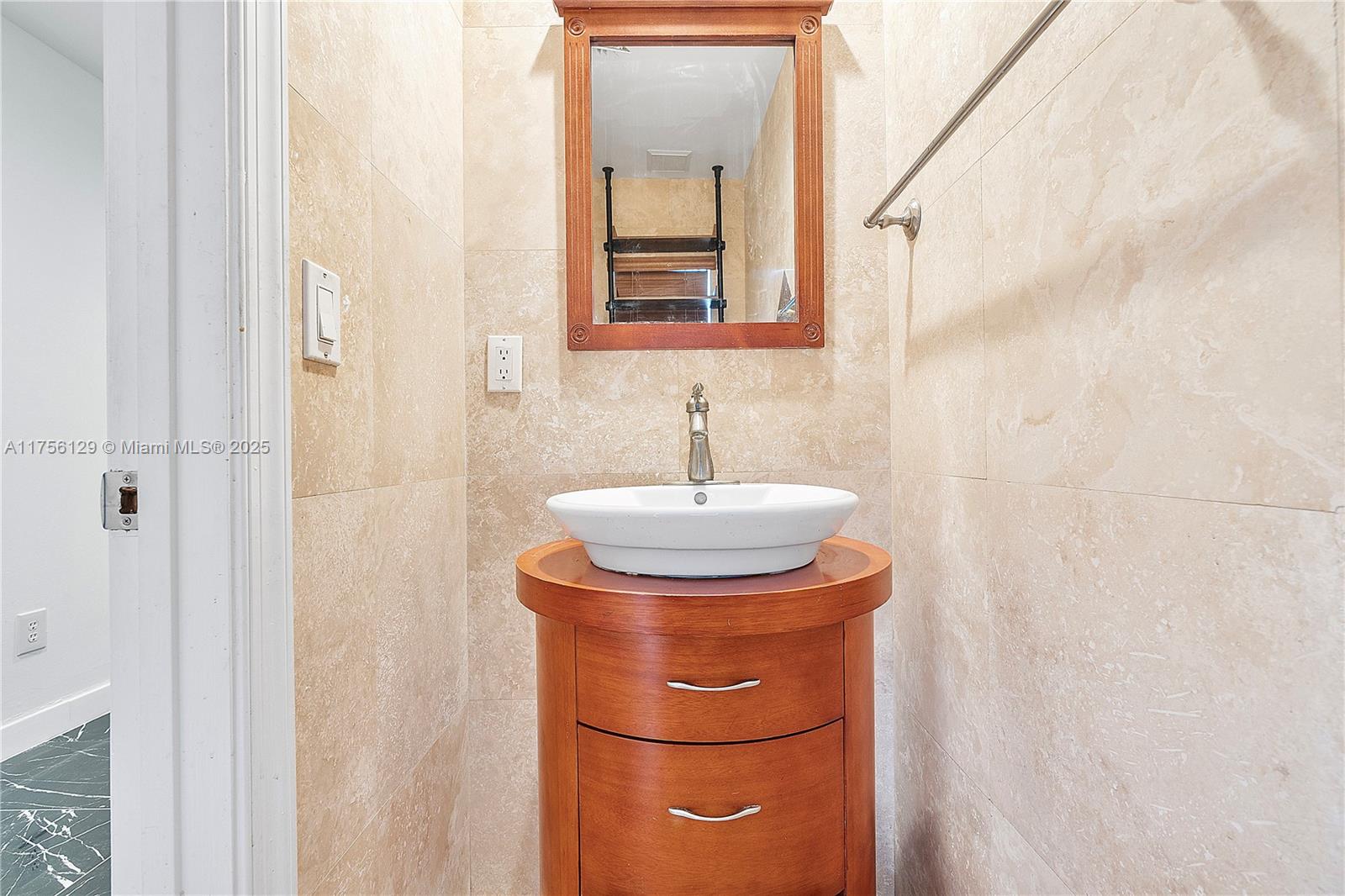 21375 Marina Cove Cir #14-A, Aventura, Florida image 36