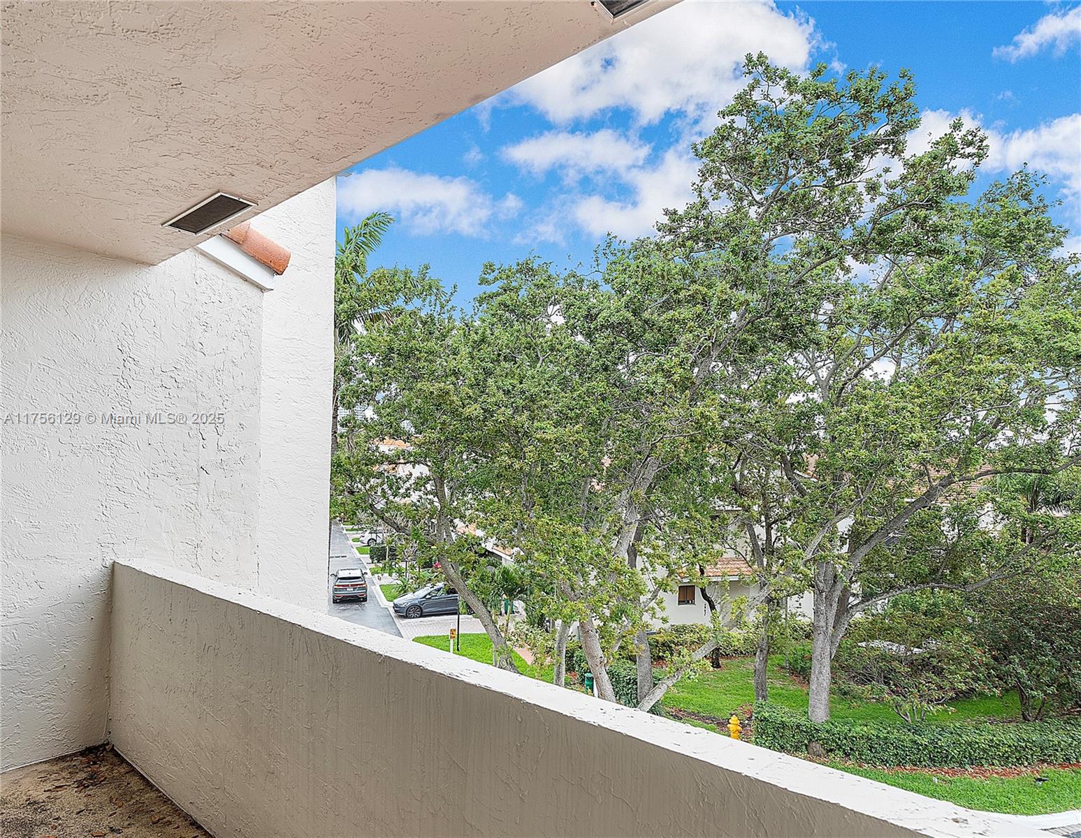 21375 Marina Cove Cir #14-A, Aventura, Florida image 39