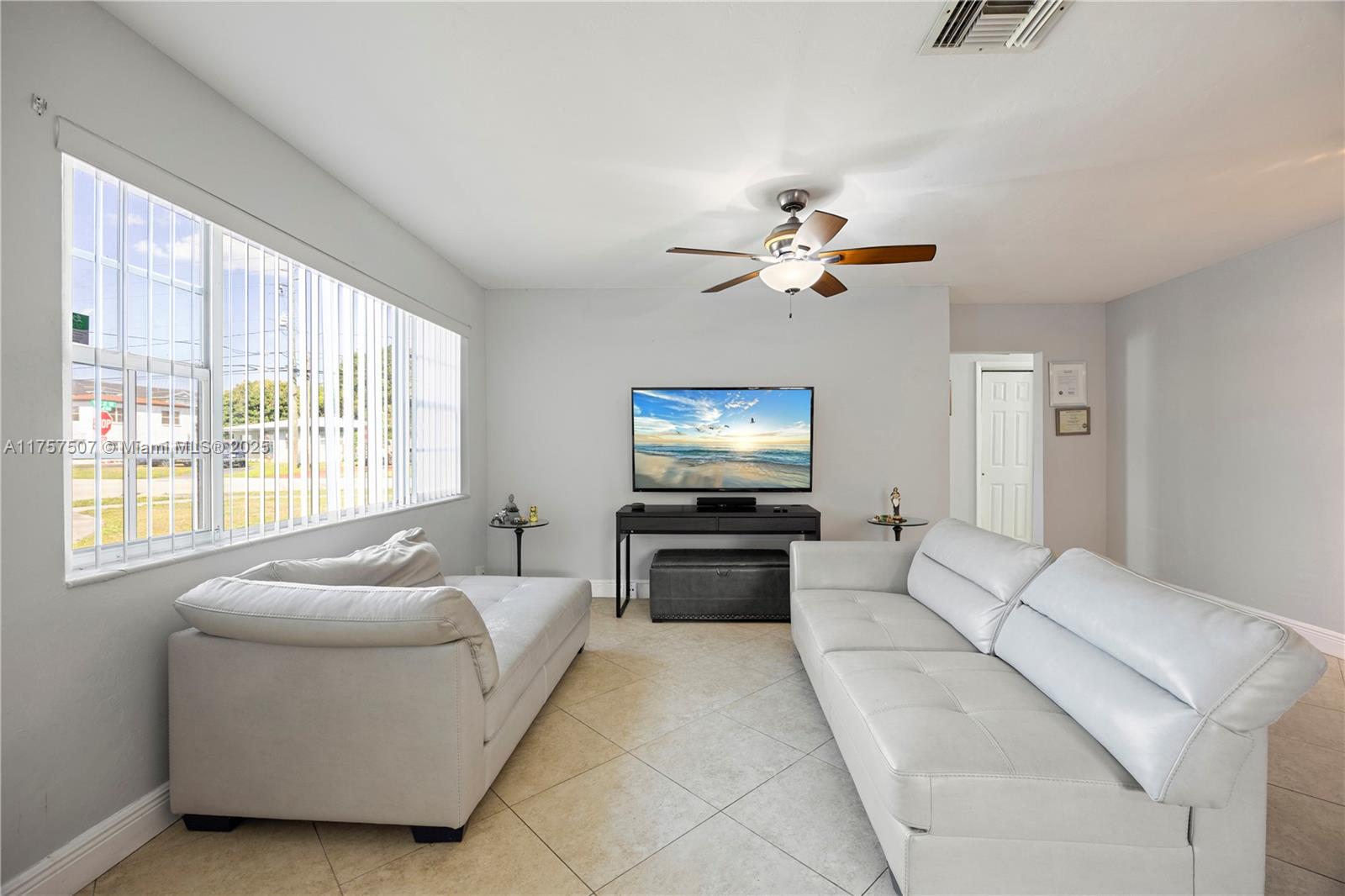 4200 NW 2nd St, Plantation, Florida image 7