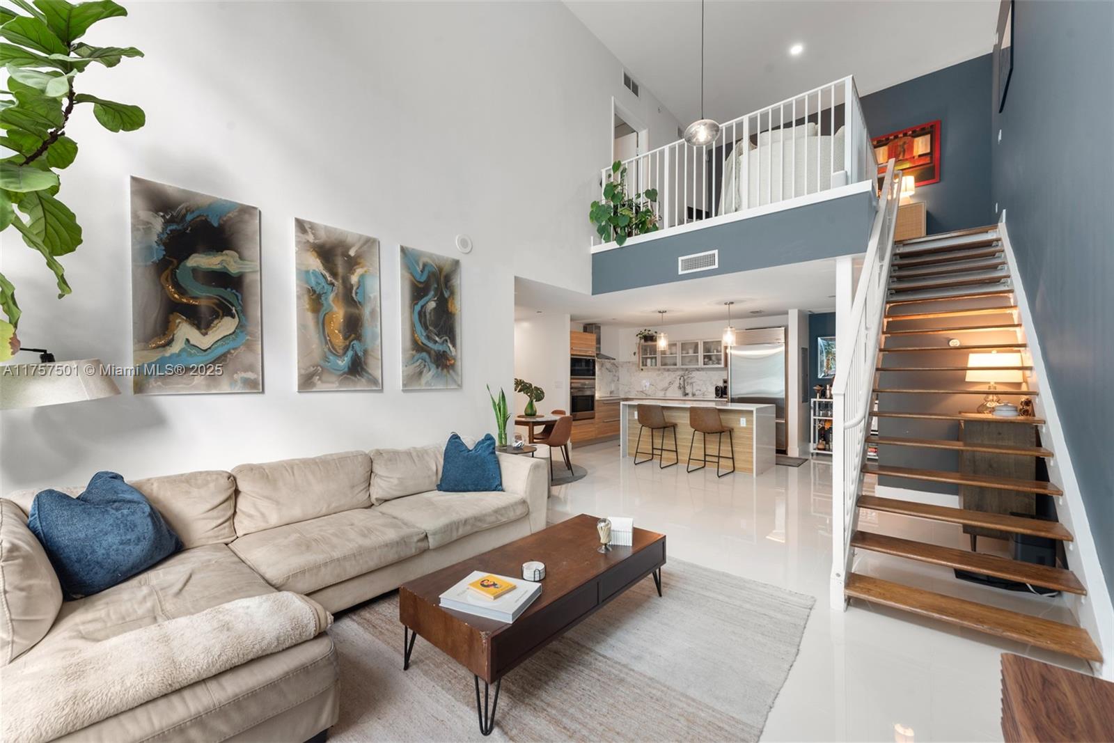 Apartamento à Venda em Miami, FL