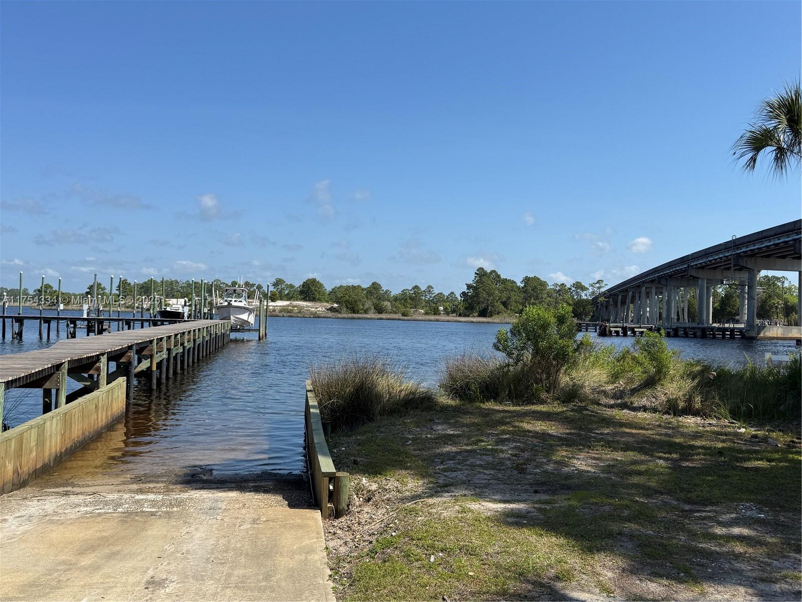 105 Anglers Harbor Ct, Carrabelle, Florida image 12