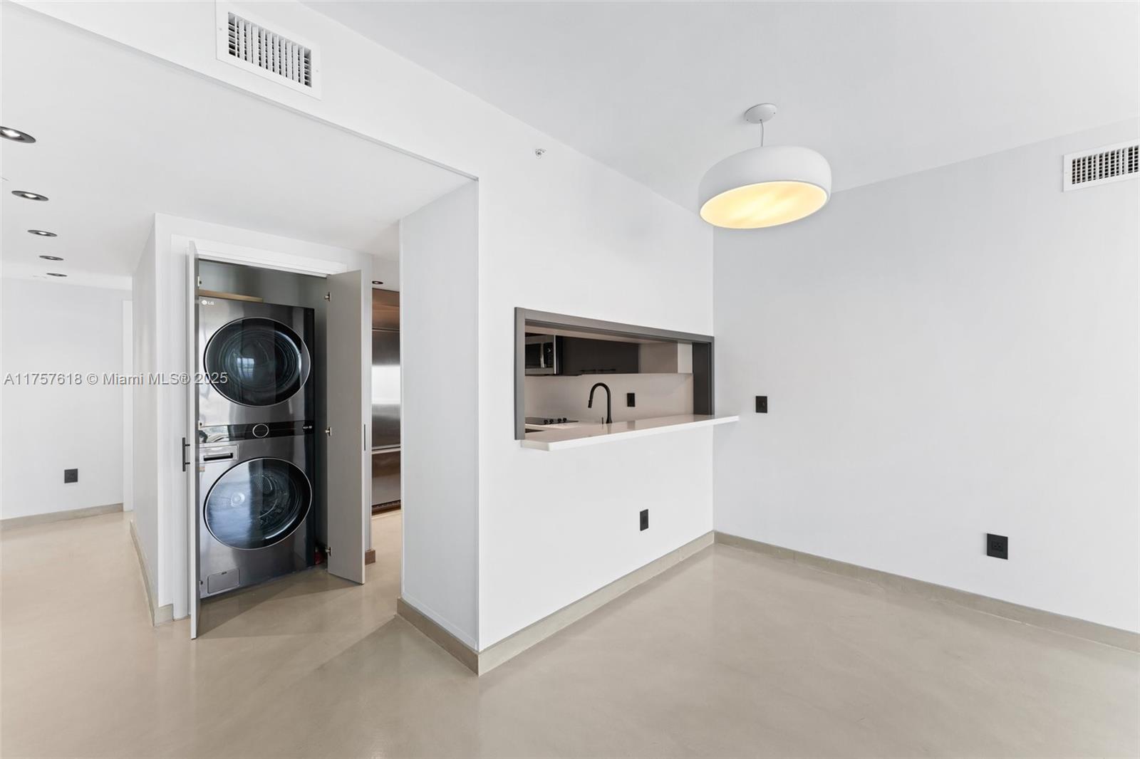 540 West Ave #2211, Miami Beach FL 33139