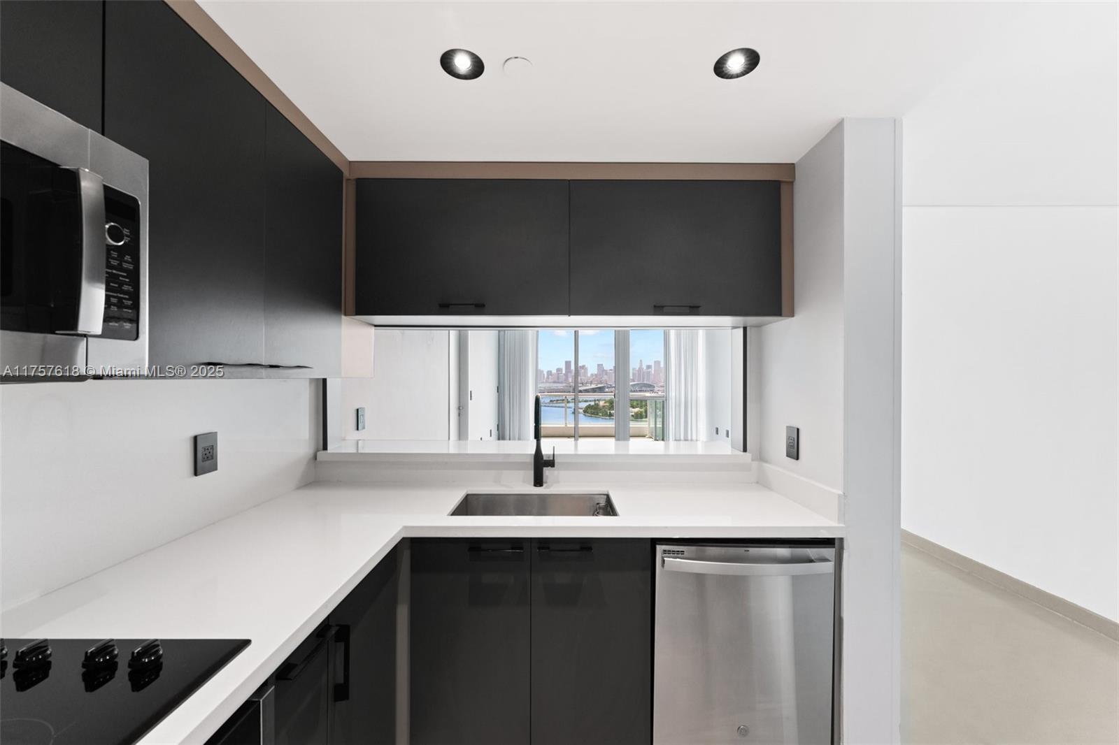 540 West Ave #2211, Miami Beach FL 33139