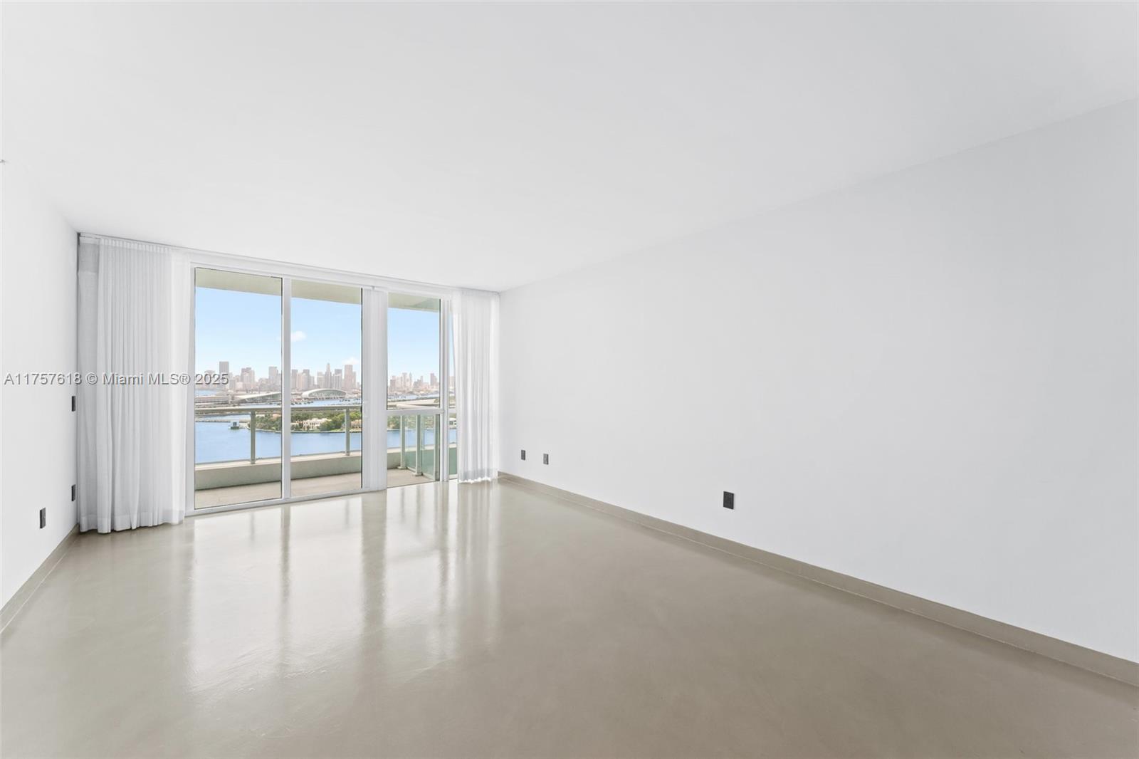 540 West Ave #2211, Miami Beach FL 33139