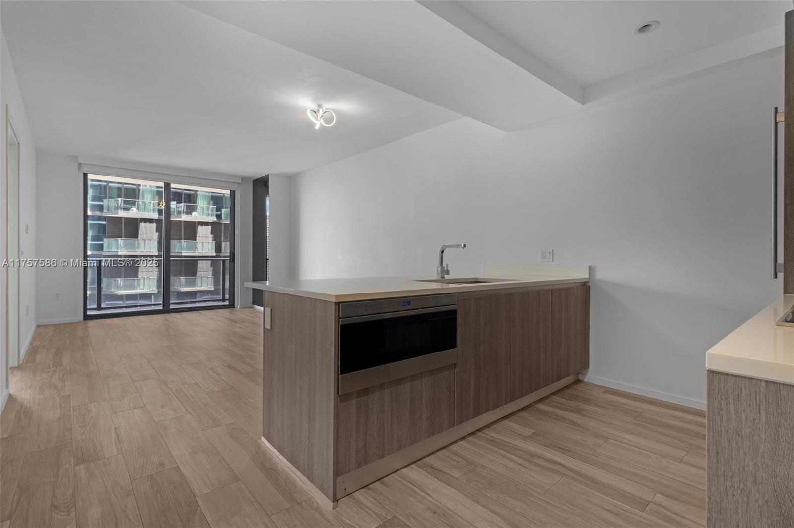 801 S Miami Ave #2508, Miami FL 33130