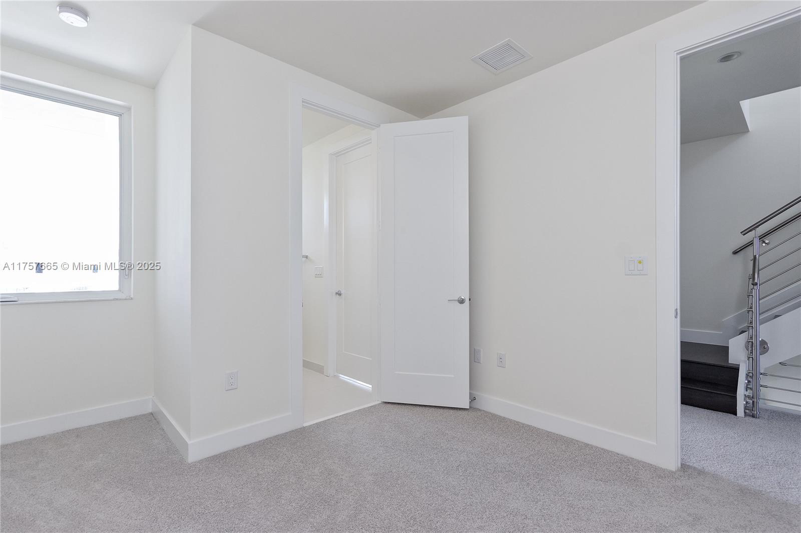 Residential, Doral, Florida image 10