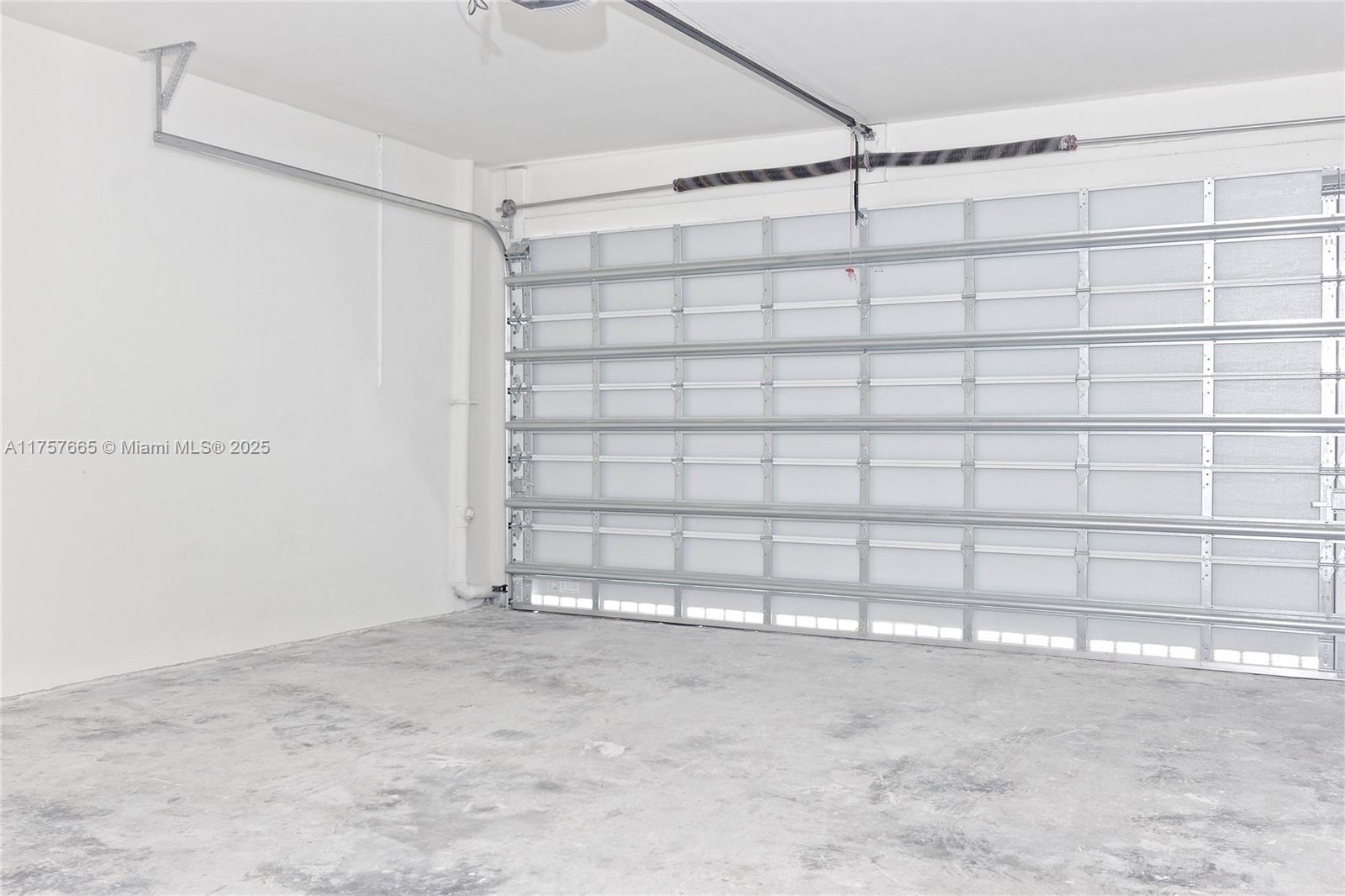 Residential, Doral, Florida image 22