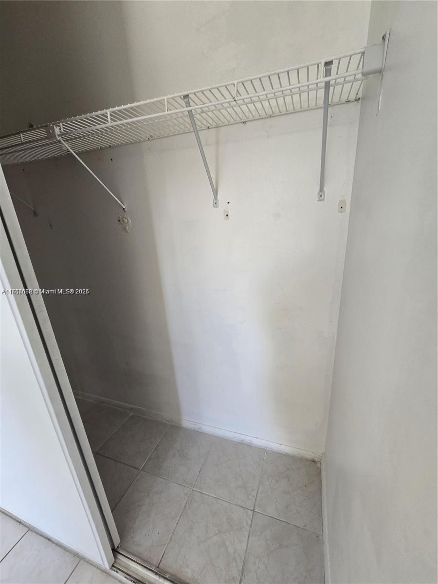 405 S Pine Island Rd #202D, Plantation, Florida image 10