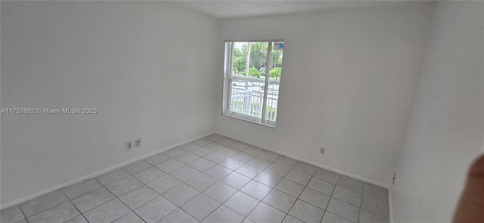 405 S Pine Island Rd #202D, Plantation, Florida image 8